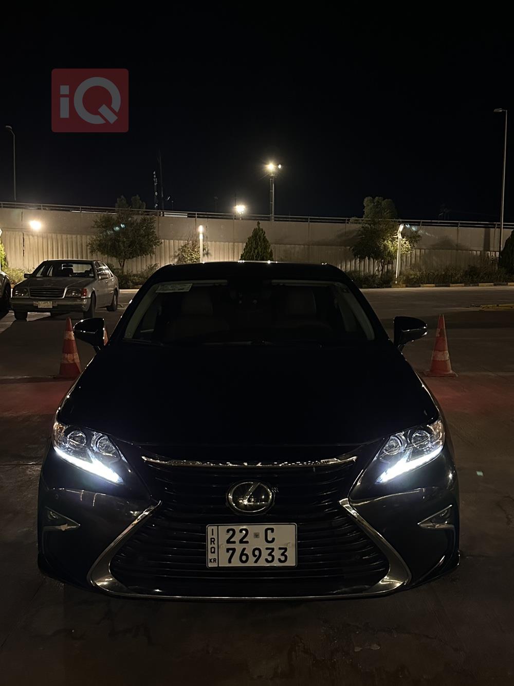 Lexus ES